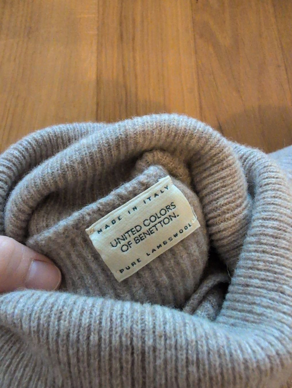 Pulls & Sweat-shirts: Pullover aus purer Lammwolle – D'occasion à Chur par Eona4 1