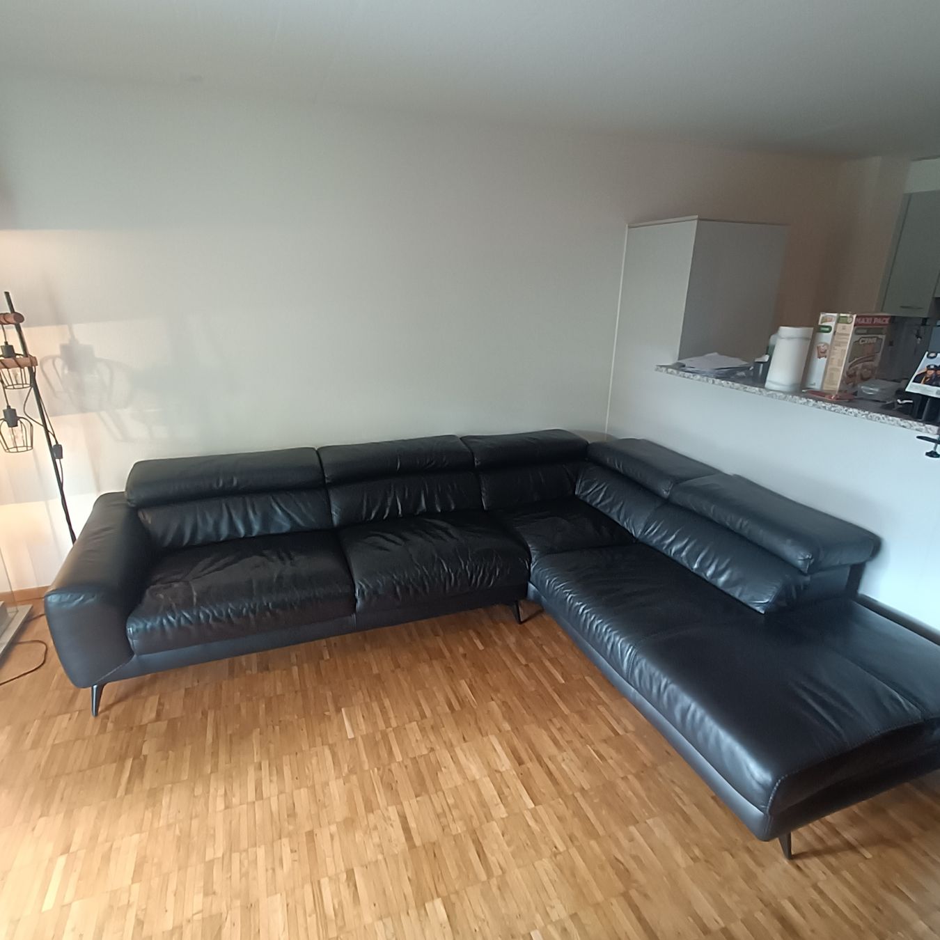Divani: Echtleder Sofa schwarz, extrem gut gepflegt – Usato da Rheinfelden venduto da FloakaGlare 3