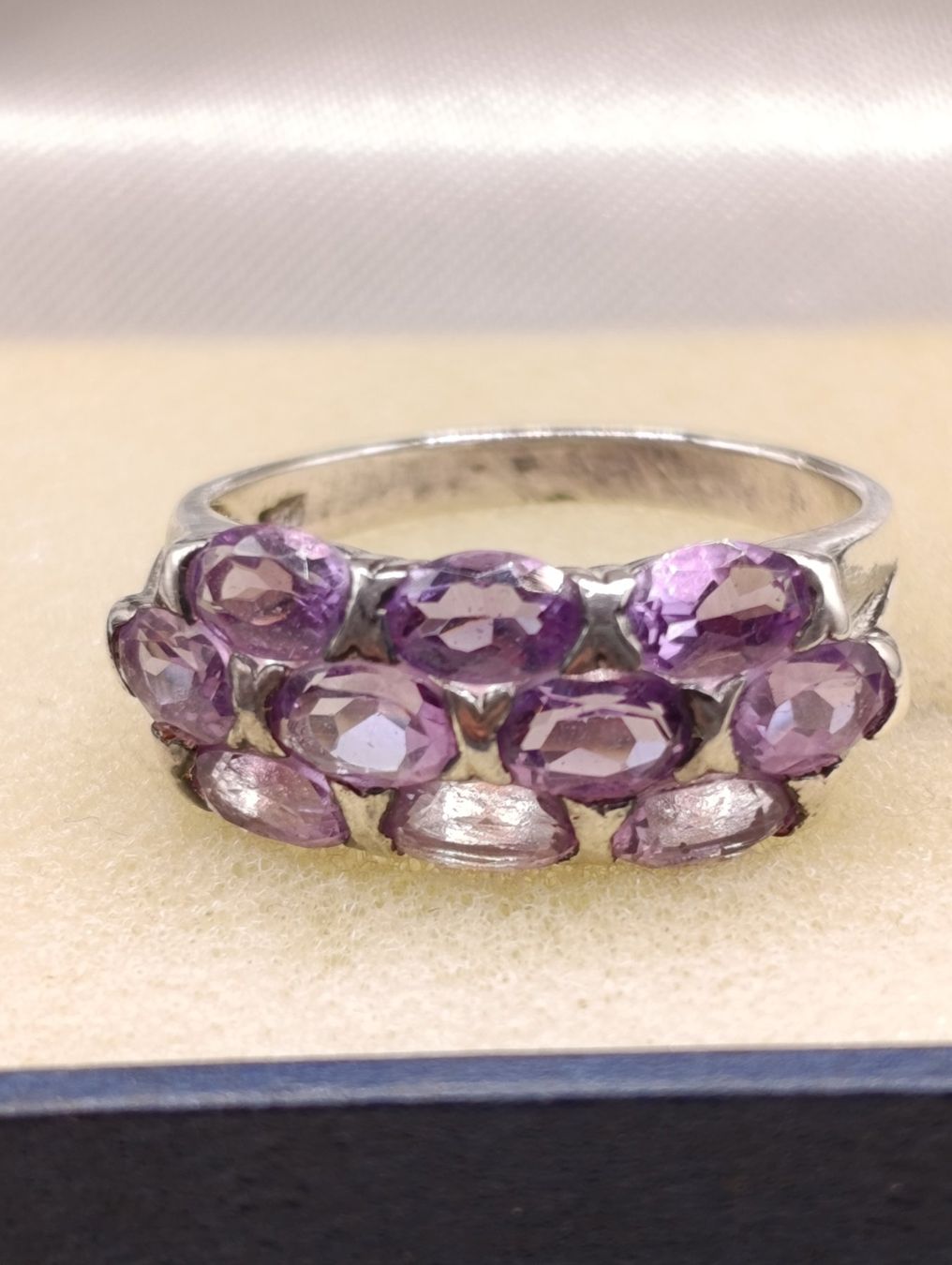 Anelli: Vintage 925er Silber Ring mit Amethyst Edelsteine Top – Usato da Steffisburg venduto da 1.Schmuckschatulle 2