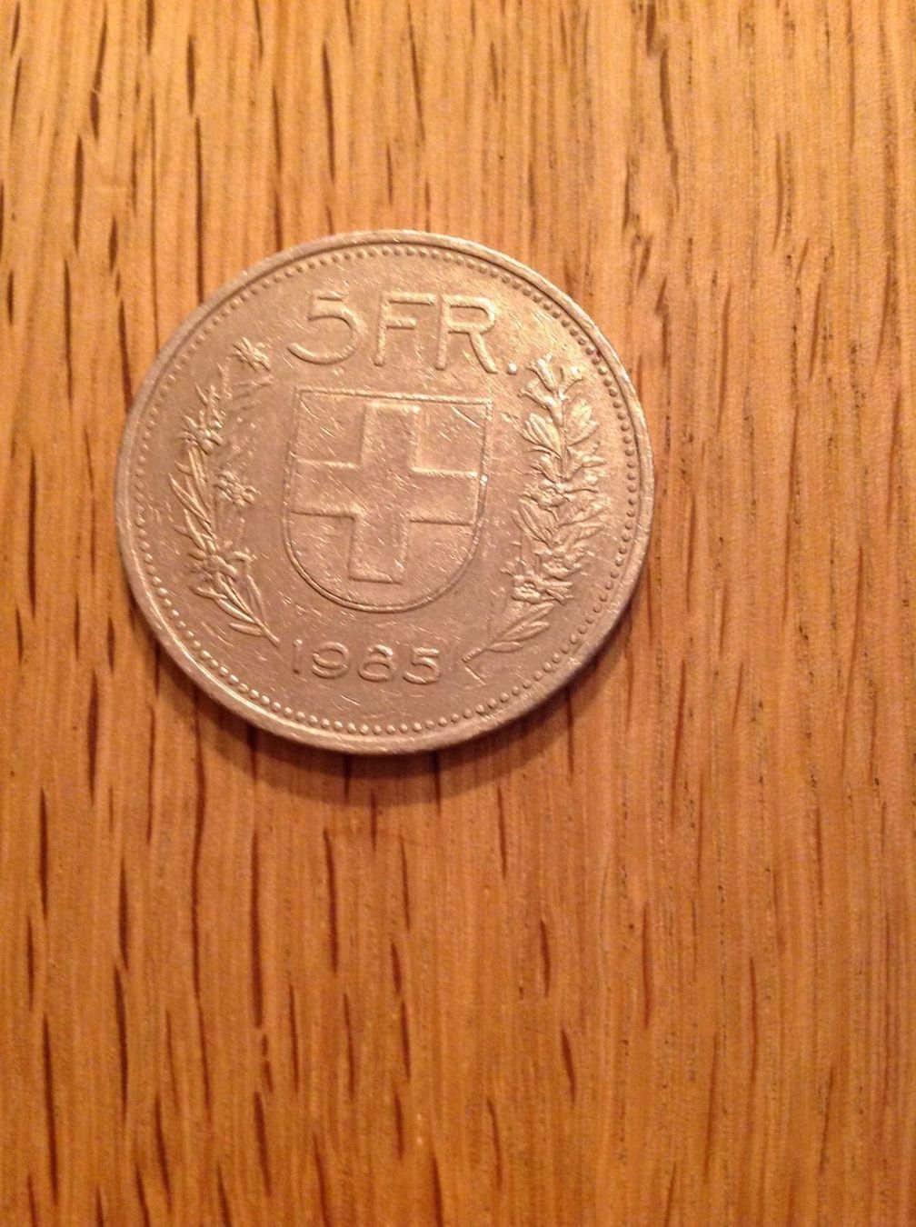 Tutti le monete: 5 franc 1985 Tranche incuse étoiles – Usato da Villars-sur-Glâne venduto da Graca03