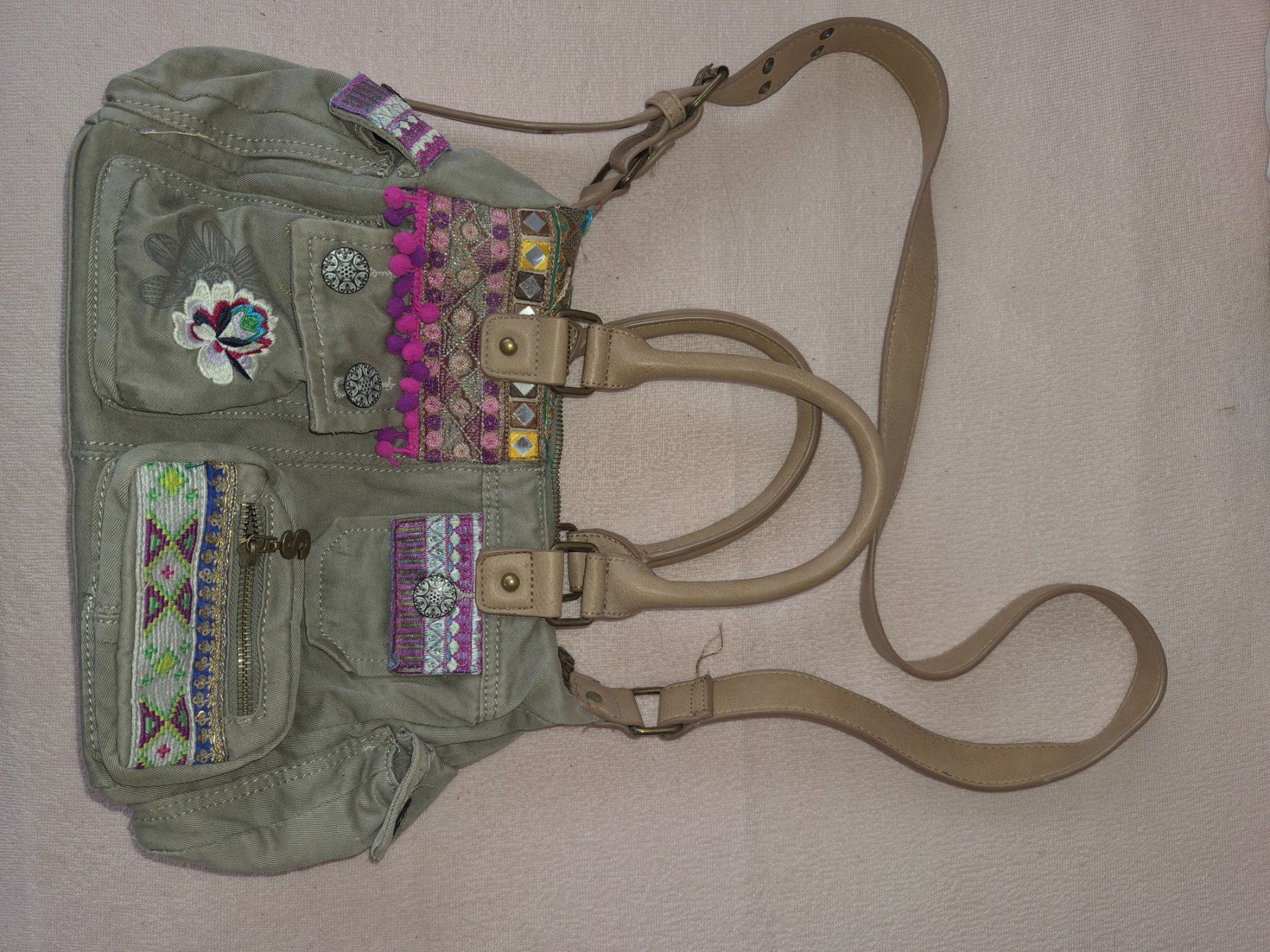 Desigual Taschen für Damen: Handtasche desigual – Gebraucht aus Leutwil von gno_dn7j