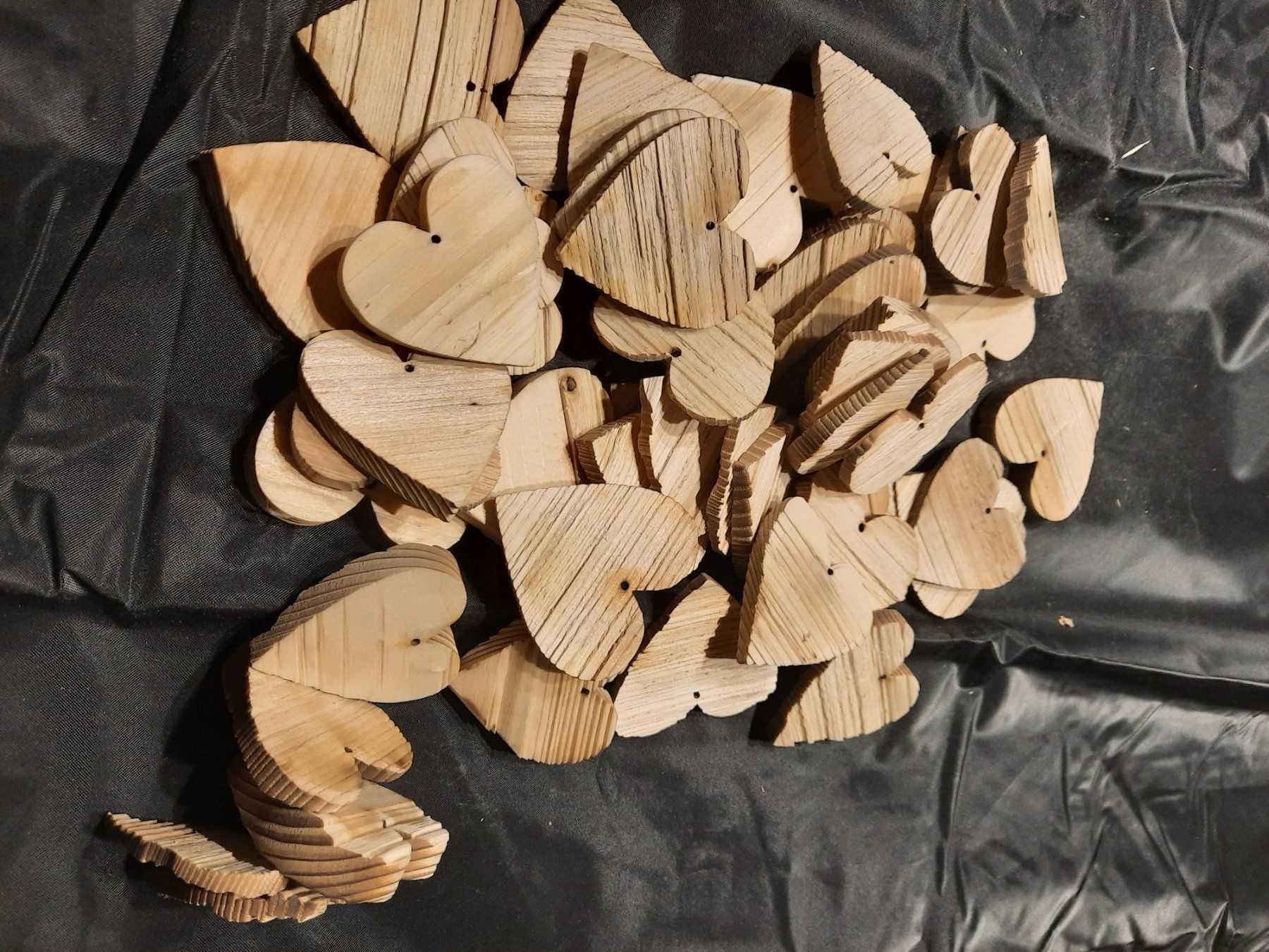 Holzartikel: Holz Deko Herzen 50 Stk. – Neu (gemäss Beschreibung) aus Widnau von Crewo 2