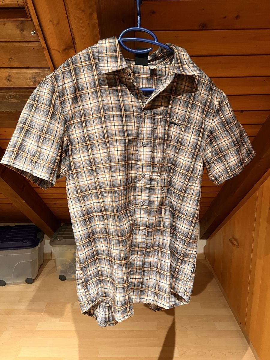Icepeak Hemden: ICEPEAK Herren Hemd Gr. 48/S Kariert Kurzarm – Gebraucht aus Ossingen von Braghi