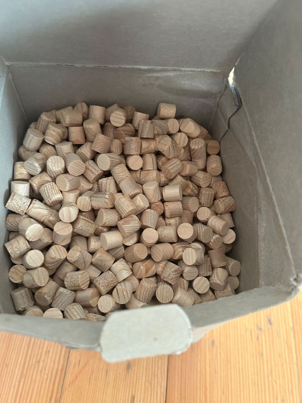 Articoli in legno: Holzzapfen – Usato da Aarau venduto da Tanichtis01 6