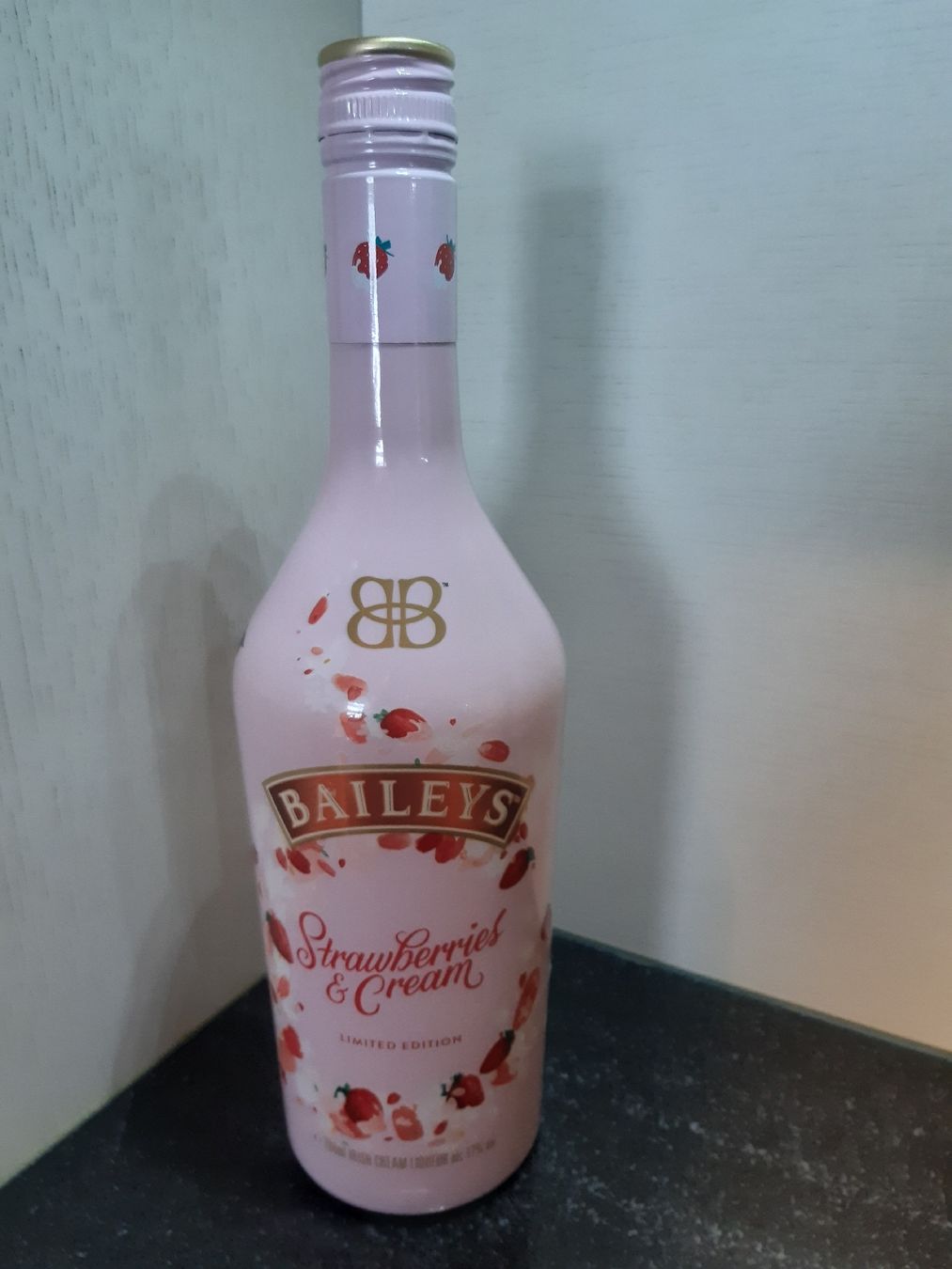 Bevande alcoliche: Baileys Strawberries & Cream Limited Edition – Nuovo e nell'imballaggio originale da Toffen venduto da Gwunderegge77