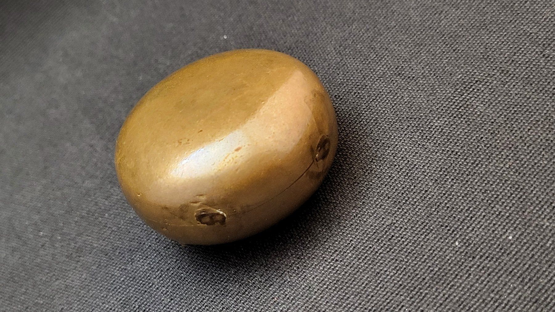 Figuren: Antikes Dösli mit Insekt – Gebraucht aus Basel von spinne02 7