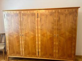 Schrank, Massivholz, sehr gepflegt