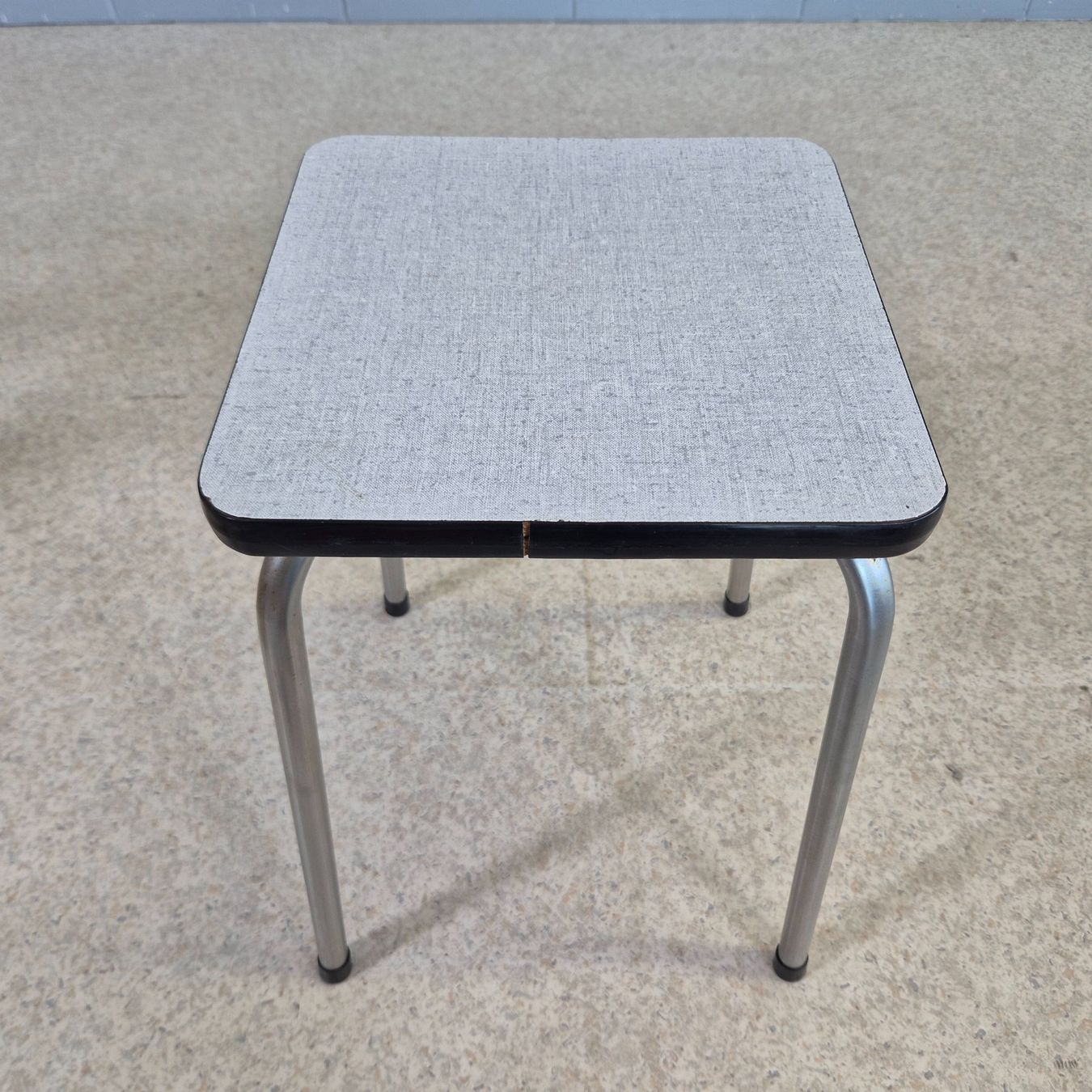 Sgabelli: Kelco Hocker Höcker Küchenhocker Tabouret grau – Usato da Nottwil venduto da Wondewa-Shop 5