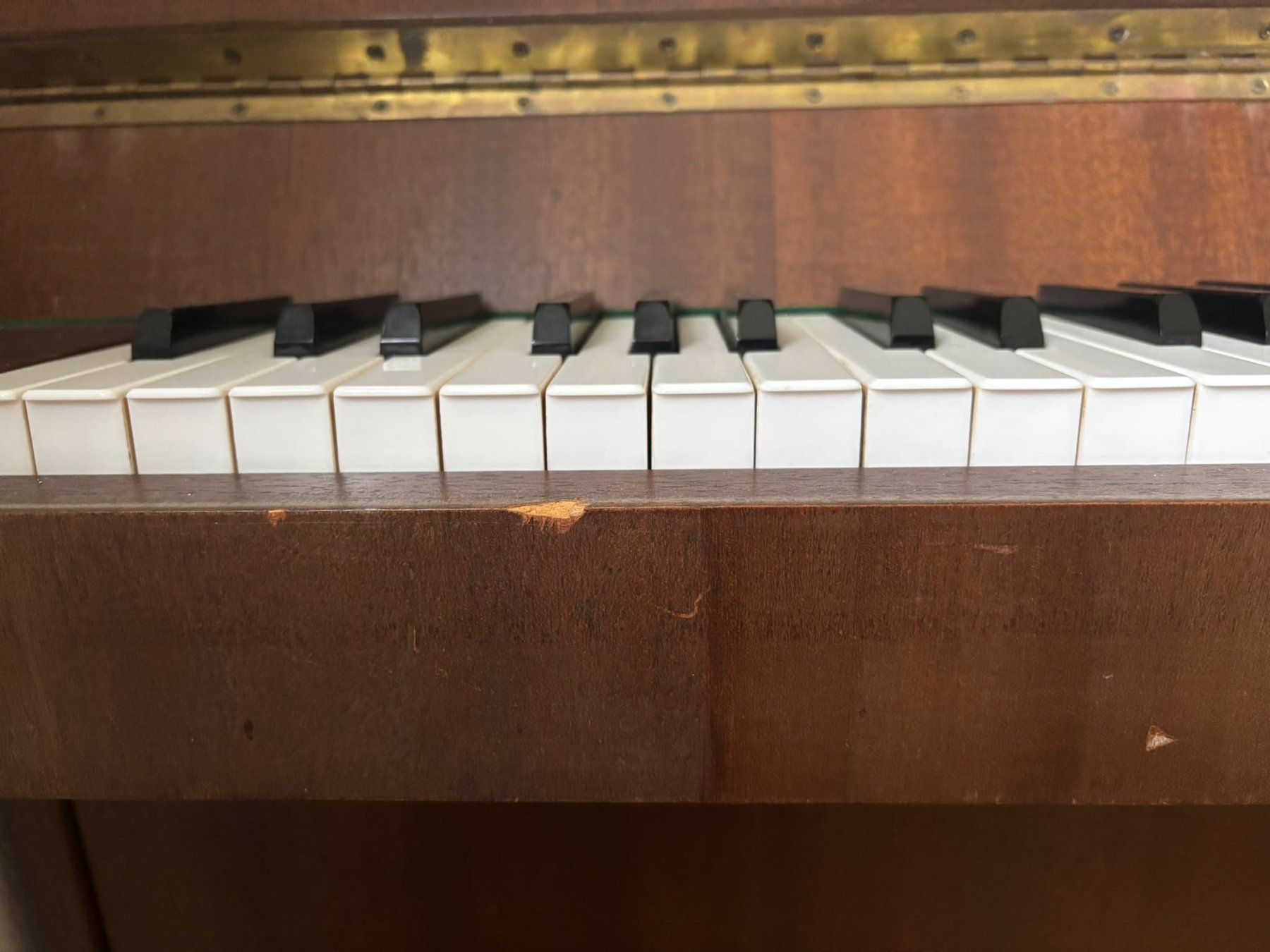 Strumenti musicali: Bentley Klavier zu verschenken – Usato da Zürich venduto da Florexus 3