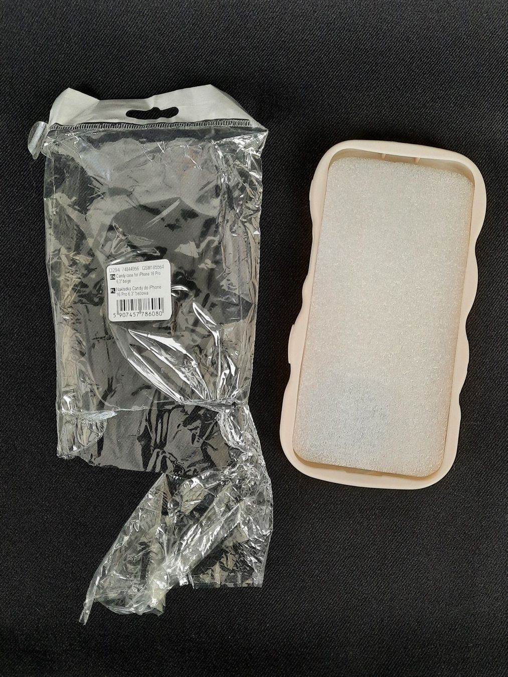 Coques & Protection écran: CANDY Case für iPhone 16 Pro – Neuf (Voir description) à Beinwil am See par Restwert_Beinwil 2