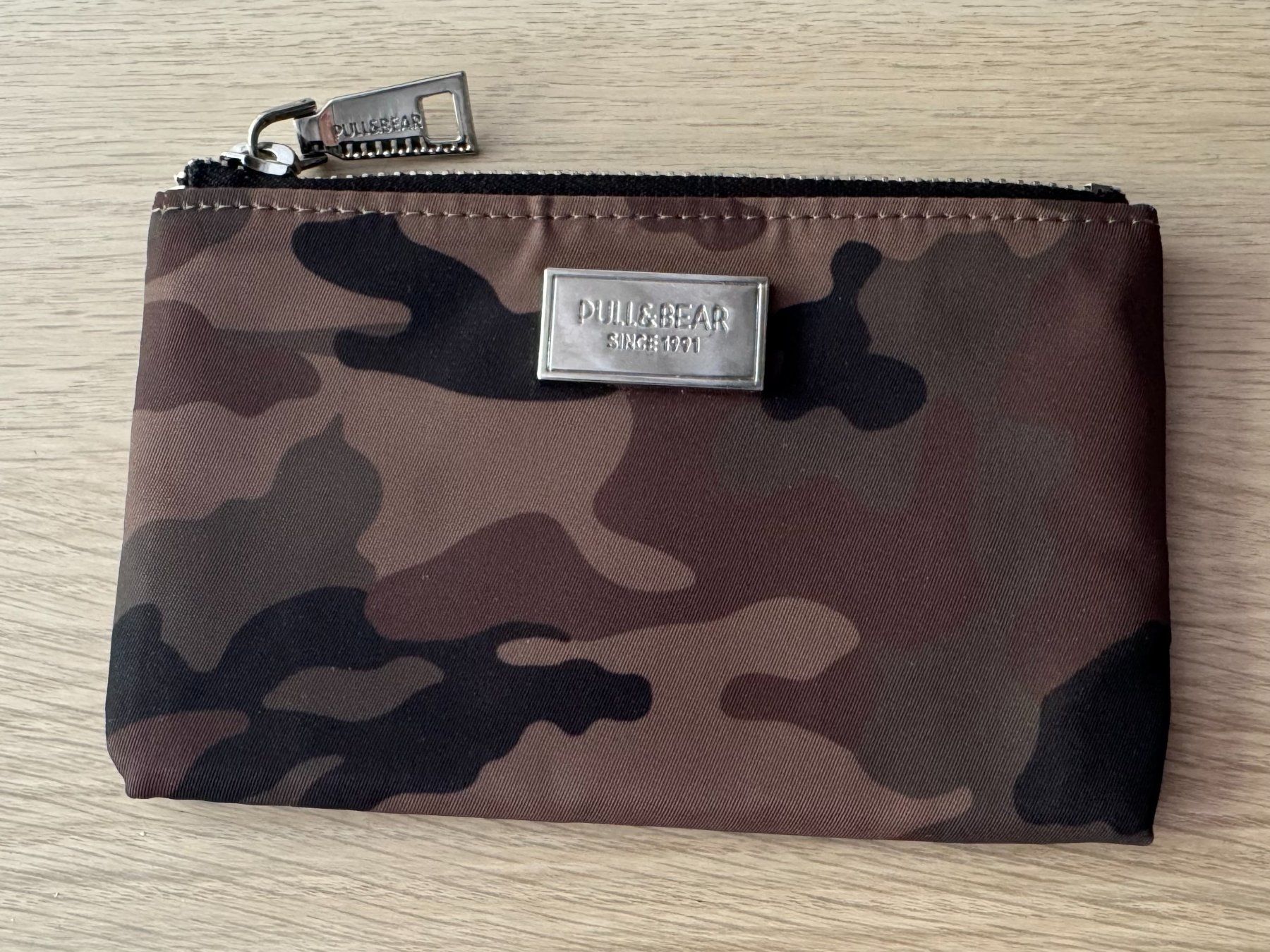 Altro in  Abbigliamento & Accessori: Pochette Pull & Bear camouflage – Usato da Genève venduto da Reveur