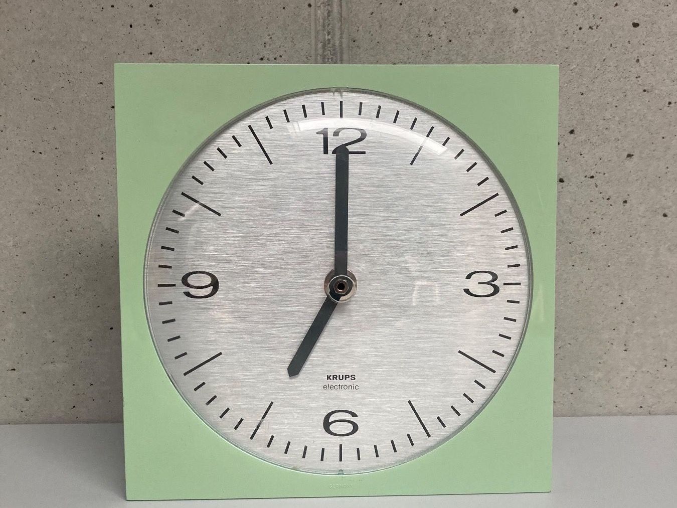Orologi: Uhr – Usato da Leuk-Stadt venduto da nadlerhu 1