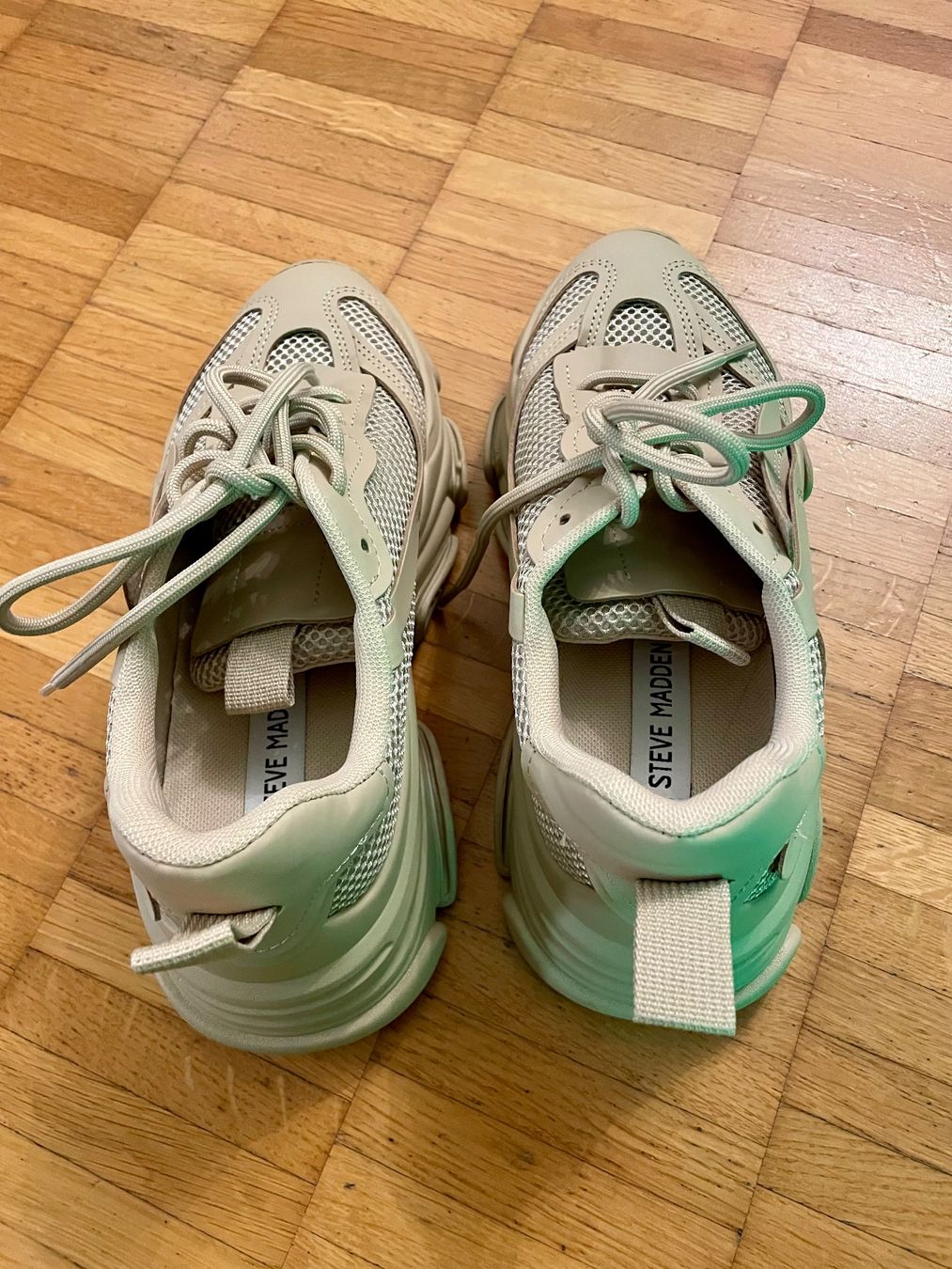 Steve Madden Damenschuhe: Steve Madden Damen Turnschuhe – Neu (gemäss Beschreibung) aus Zürich von VictoriaGVA 2