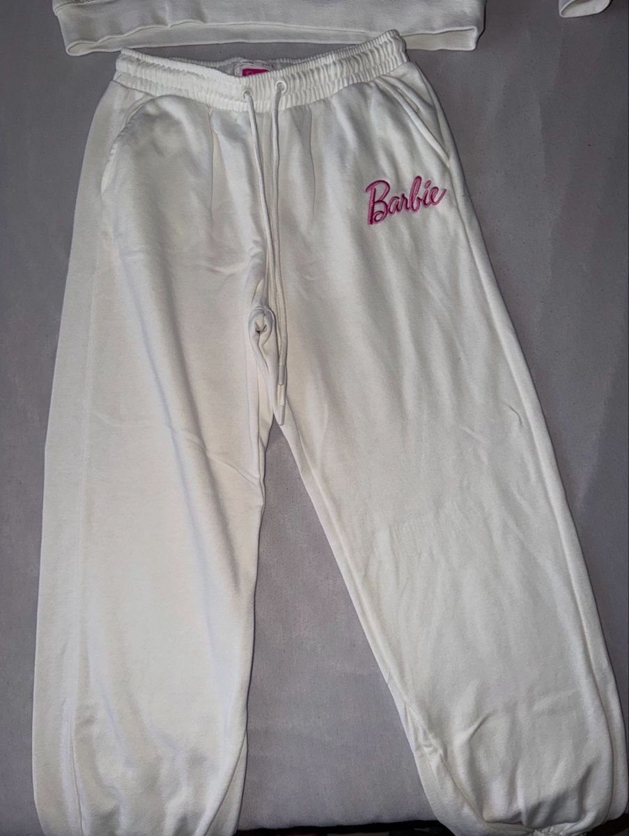 Pullover & Sweatshirts: Barbie Trainingsanzug  – Neu (gemäss Beschreibung) aus Oftringen von soraia.i 2