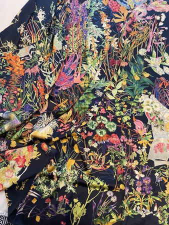 Fabric Frontline Hermann Stocki 89 grosse Seiden Foulard 🌸