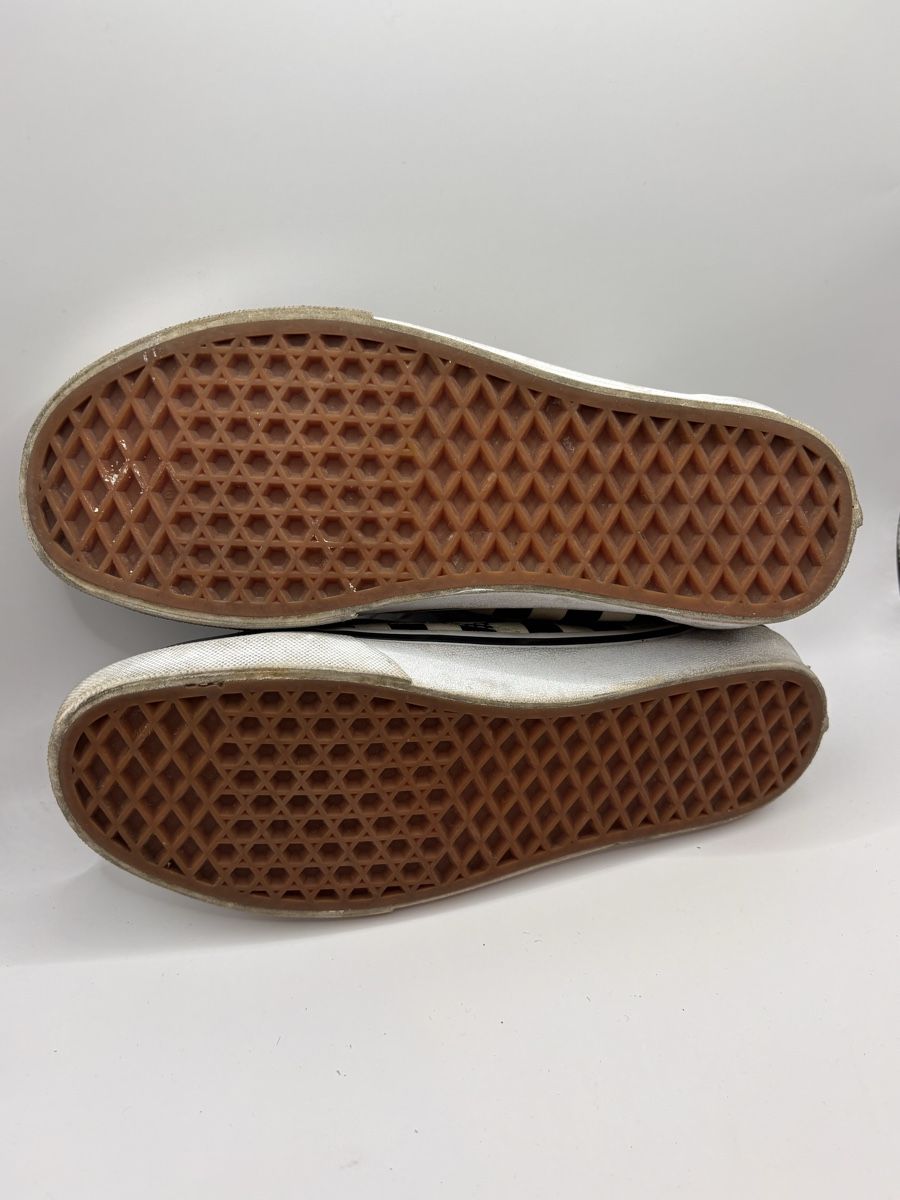 Scarpe per ragazzi: Vans Old Skool Schachbrettmuster Gr. 37 – Usato da Lupsingen venduto da Butzelma 2