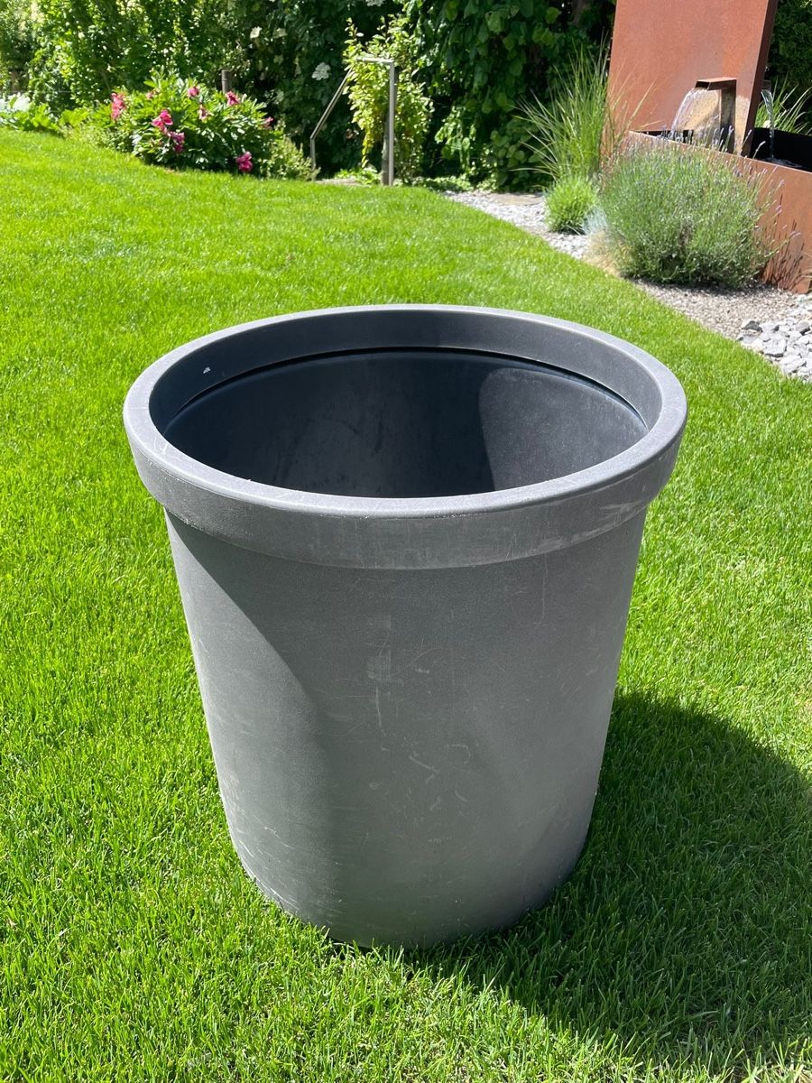 Pots de fleurs: Pflanzentopf – D'occasion à Gachnang par len_9mky