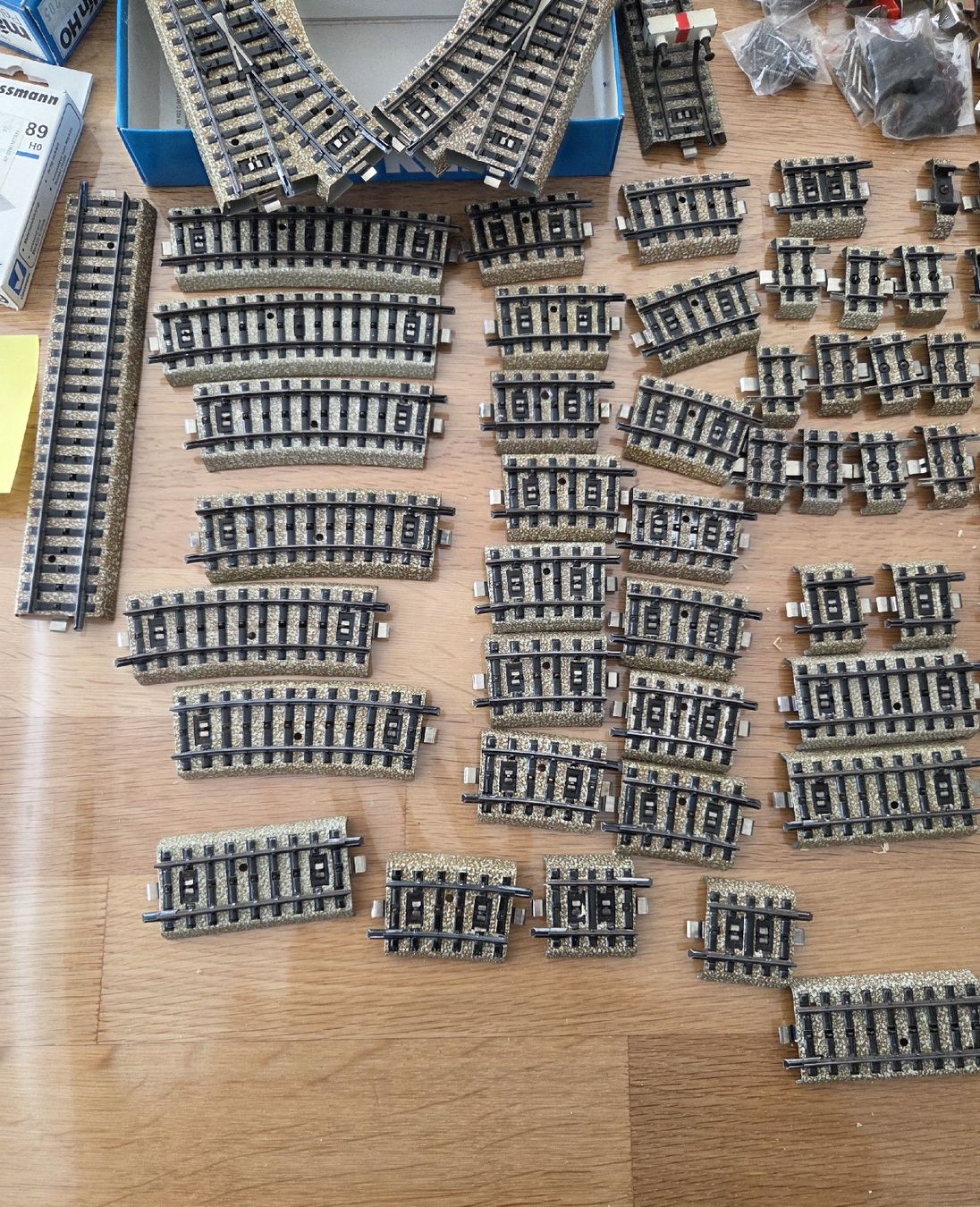 Märklin Modelleisenbahnen: Märklin M Schienen set – Gebraucht aus Frutigen von cmas11 5