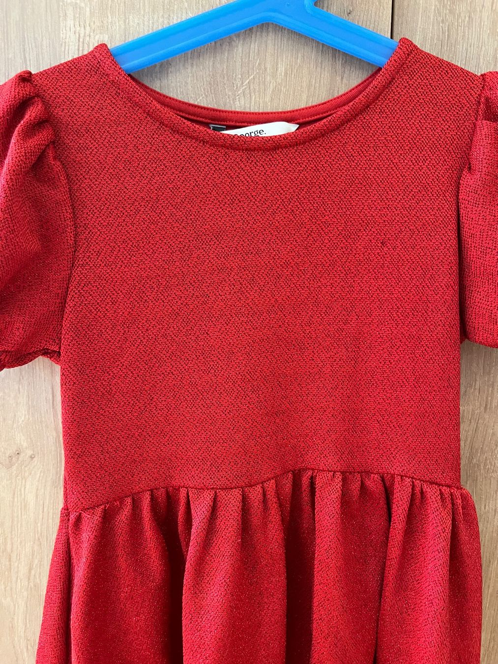 Vestiti & Gonne: rotes Glitzerkleid, Größe 104 – Usato da Umiken venduto da deb_57xk 1