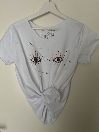 T shirt schützendes Auge blue eyes handgefertigt