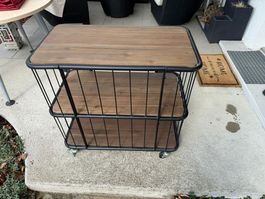 Praktischer Servierwagen/Rollwagen aus Holz und Metall