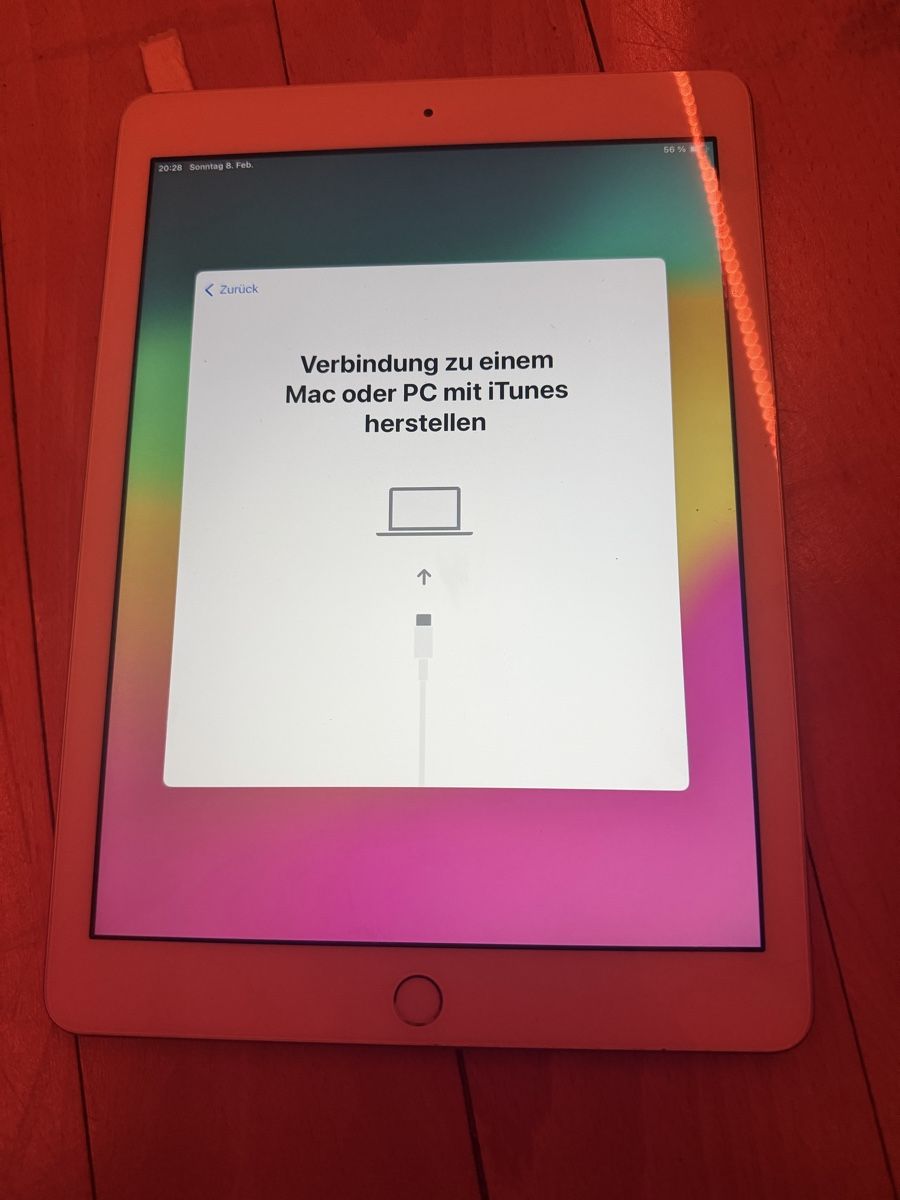 Apple Tablet PC: Apple iPad 6 icloud gesperrt – Difettoso da Zürich venduto da Dar_bgc8 2