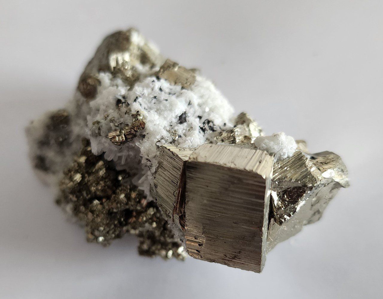 Minerali & Pietre curative: Peru: wunderschöner Matrix Pyrit-Schwimmer mit Quarz, Rar!! – Nuovo (secondo la descrizione) da Lima- Peru venduto da Alpaka-Haus 3
