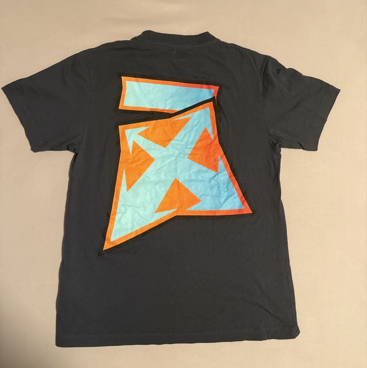 Off-White T-shirt: Off-White T-Shirt | Grösse S, grau – Nuovo e nell'imballaggio originale da Küsnacht ZH venduto da Wozdav 4