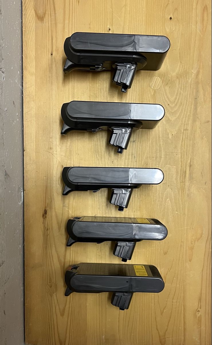 Dyson Aspirapolveri & Accessori: Dyson V 11 Batterie – Usato da Dietikon venduto da RR1961 3
