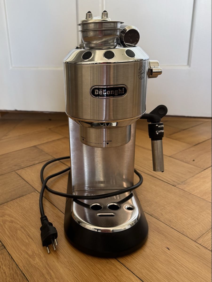 De'Longhi Macchine per caffè & Macchine per espresso: Kaffeemaschine De’Longhi Dedica – Usato da Bern venduto da Moogli71 2