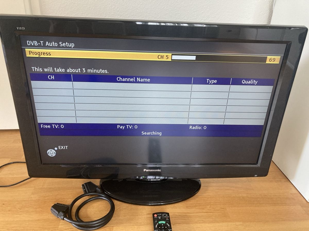 Panasonic Televisori: Panasonic TX-L32X20E – Usato da Winterthur venduto da OlesyaKr 2