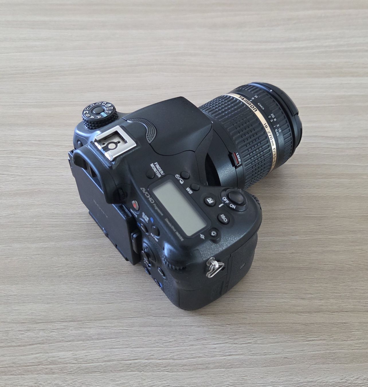 Sony Fotocamera: Sony Alpha 77 ll Kamera mit 3 Objektiven – Usato da Aarburg venduto da mc.cellery 4
