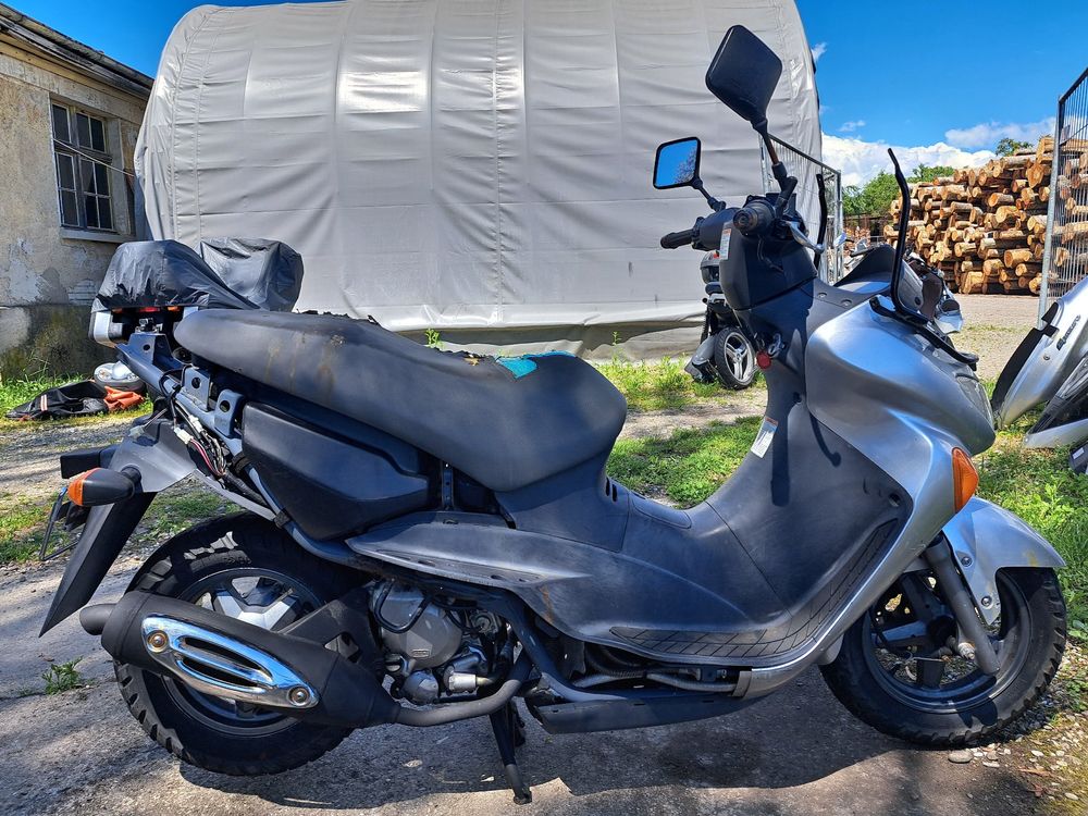 Tucano Urbano R151X Termoscud Couvre-Jambes Suzuki UC Epicuro 125-150-R 1999-2003