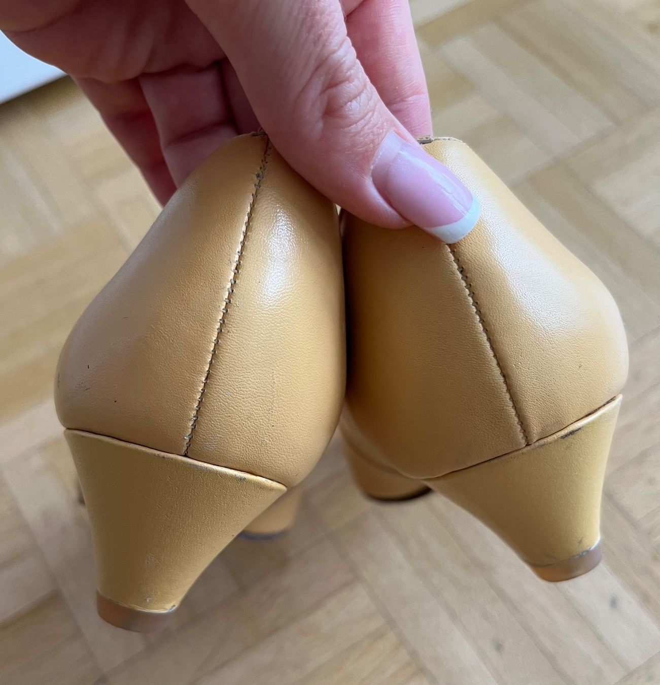 Damenschuhe: Sutton Plaza  shoes in  leather size 38 – Gebraucht aus Chêne-Bougeries von Seetooyoo 4