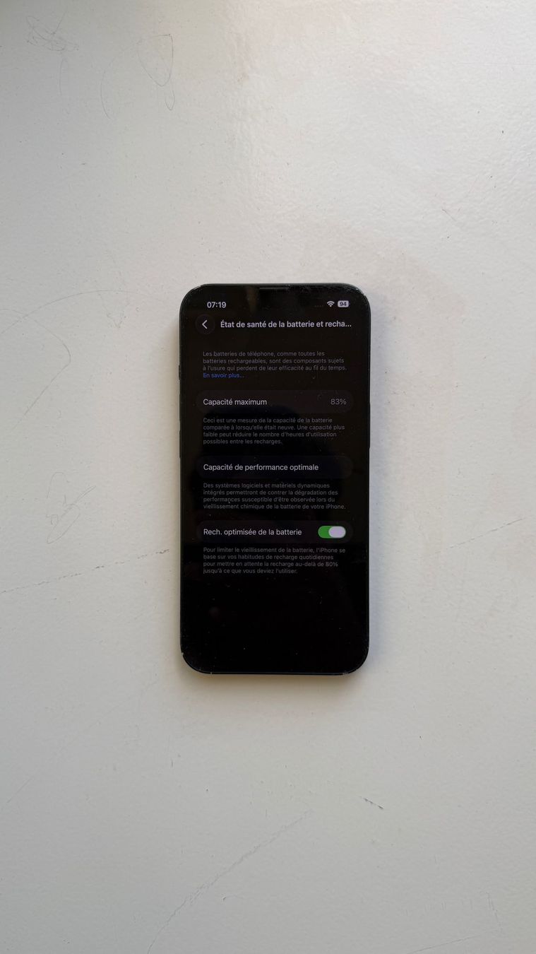 Apple Telefoni cellulari / Smartphones: iPhone 13,  batterie à 83% – Usato da champvent venduto da chrisdta 1