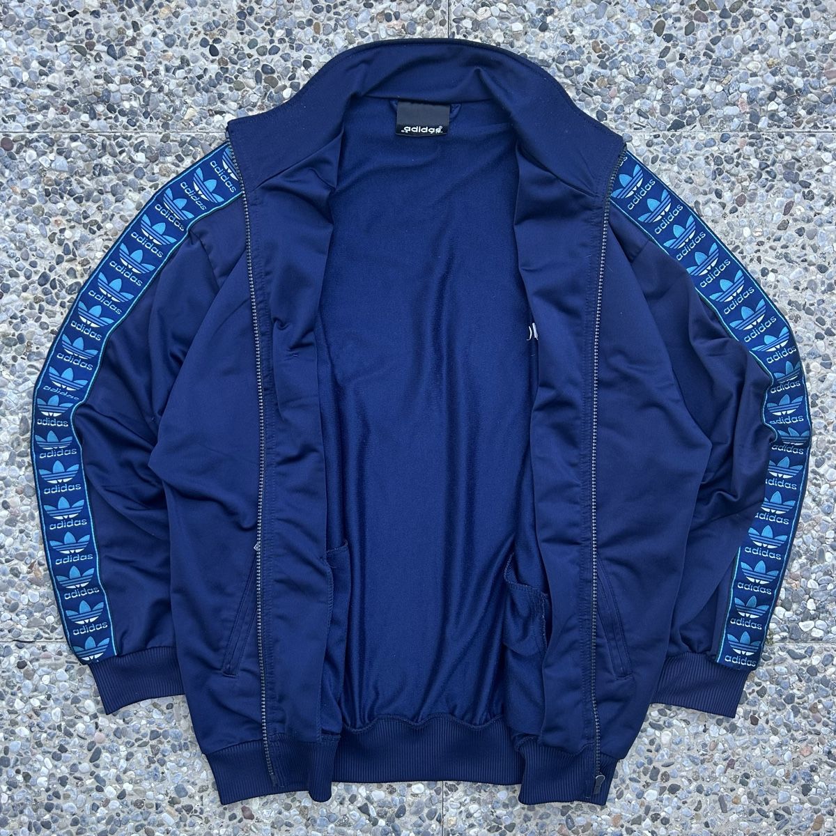 Adidas Giacche: Vintage Adidas blue track jacket – Usato da brent venduto da fukusapes 2