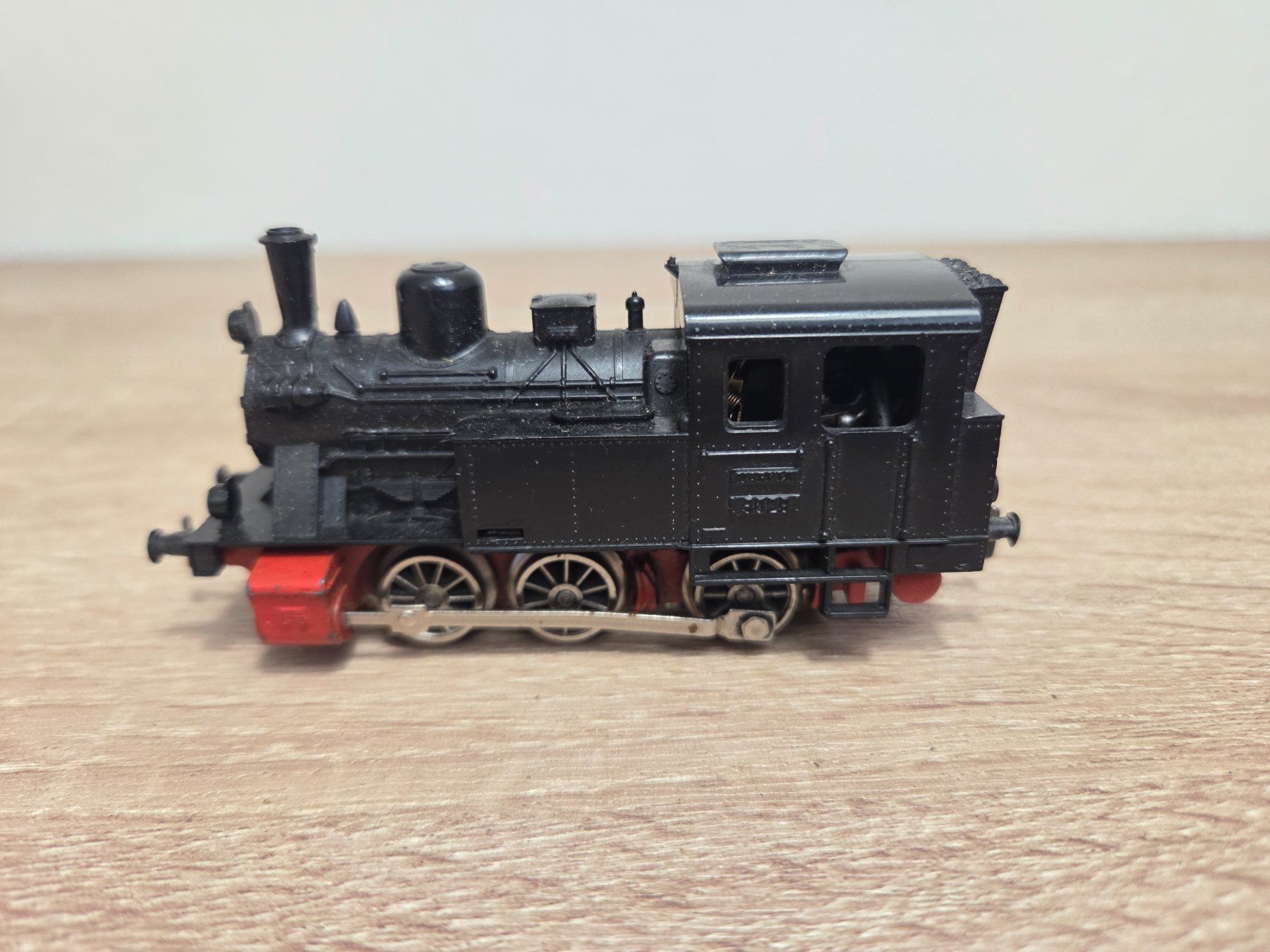 Märklin Modellini di ferrovie: Märklin 3029 Dampflok H0 – Usato da St-Aubin-Sauges venduto da Lo_Go