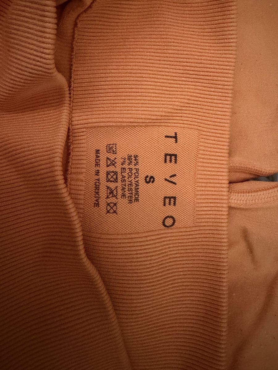 Teveo Leggings: Teveo Shorts (Timeless) – Usato da Münchenstein venduto da mia_bm9b 2