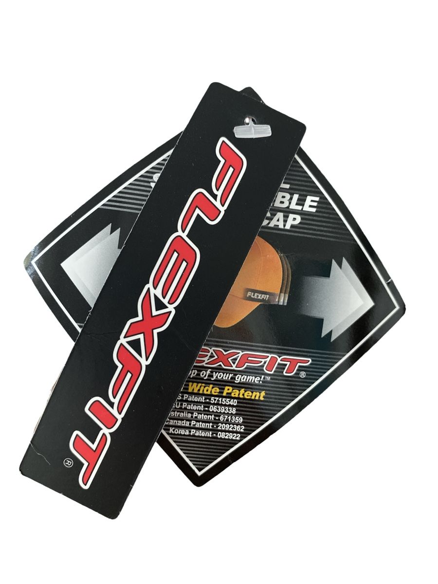 Flexfit Copricapi, berretti & cappellini: STUNTWEAR FlexFit Cap S/M red – Nuovo e nell'imballaggio originale da Bern venduto da TacTac_Cycling 1