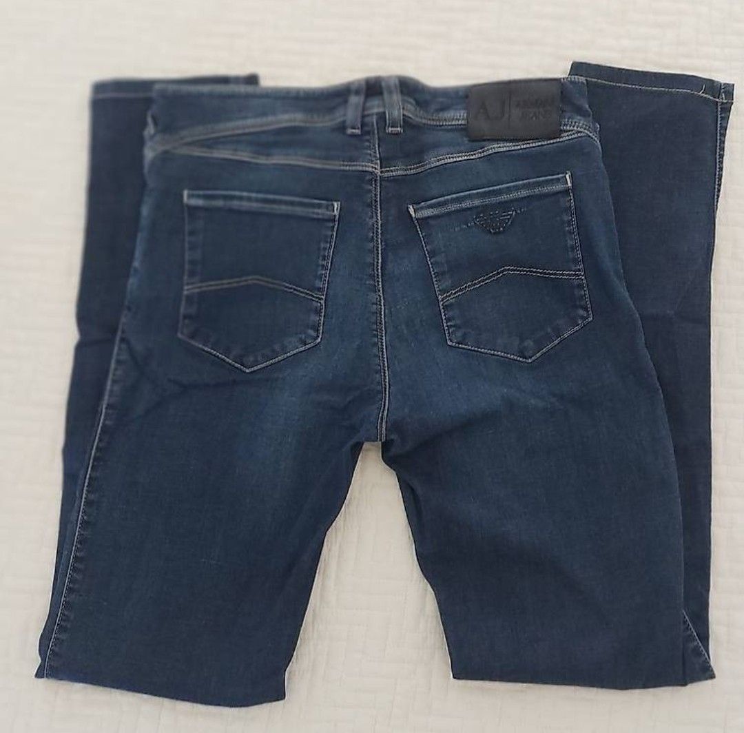 Armani Jeans: Armani Jeans  – D'occasion à Zürich par Babadermf 1