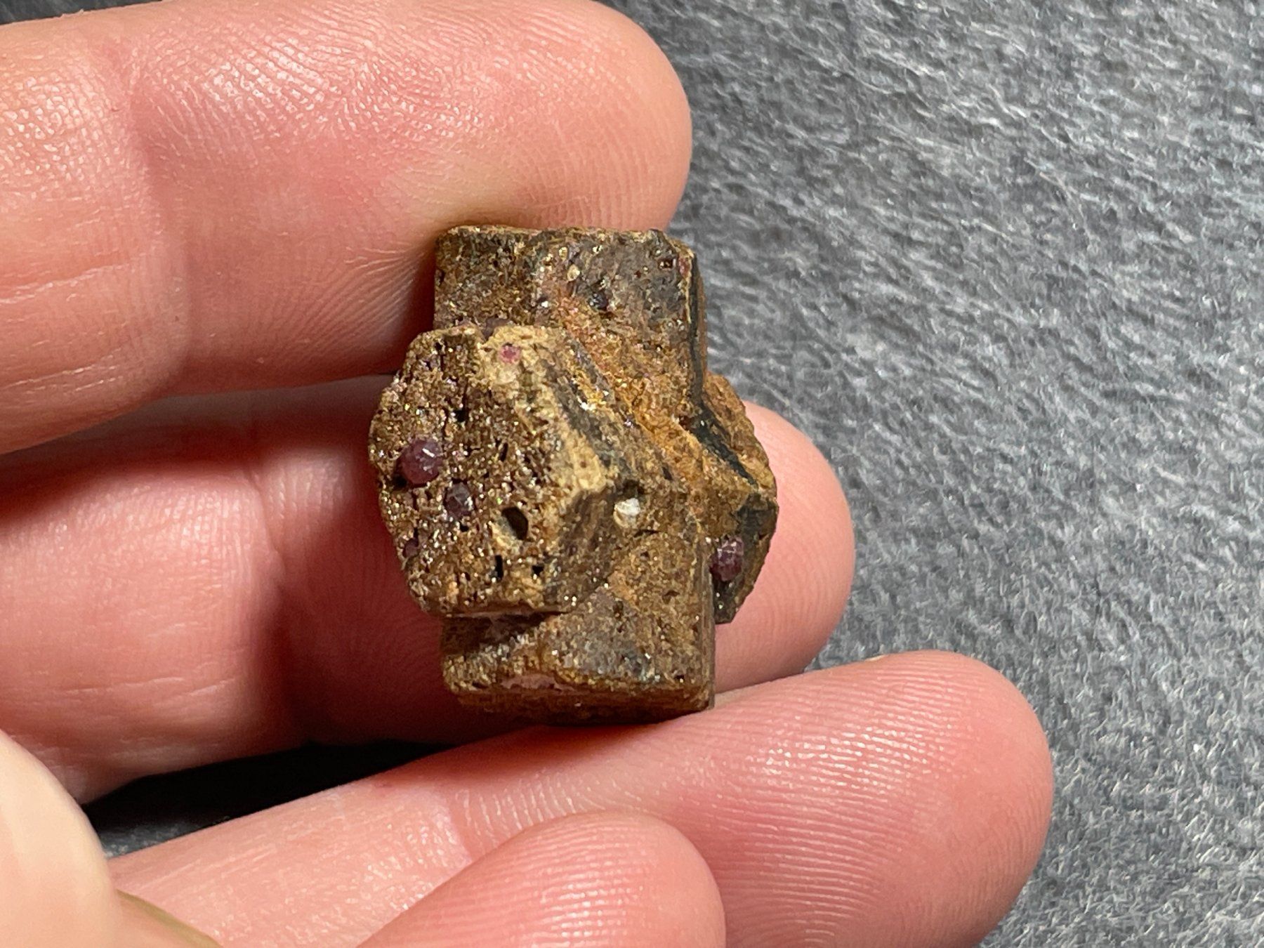 Minerali & Pietre curative: Staurolite et grenats – Nuovo (secondo la descrizione) da Cernier venduto da Tashi_Delek 5