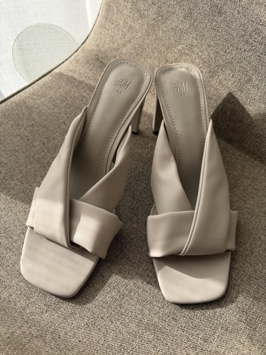 H&M Scarpe da donna: H&M Sandales T.40 – Usato da Fribourg venduto da VSL-LUXE-BRAND 2