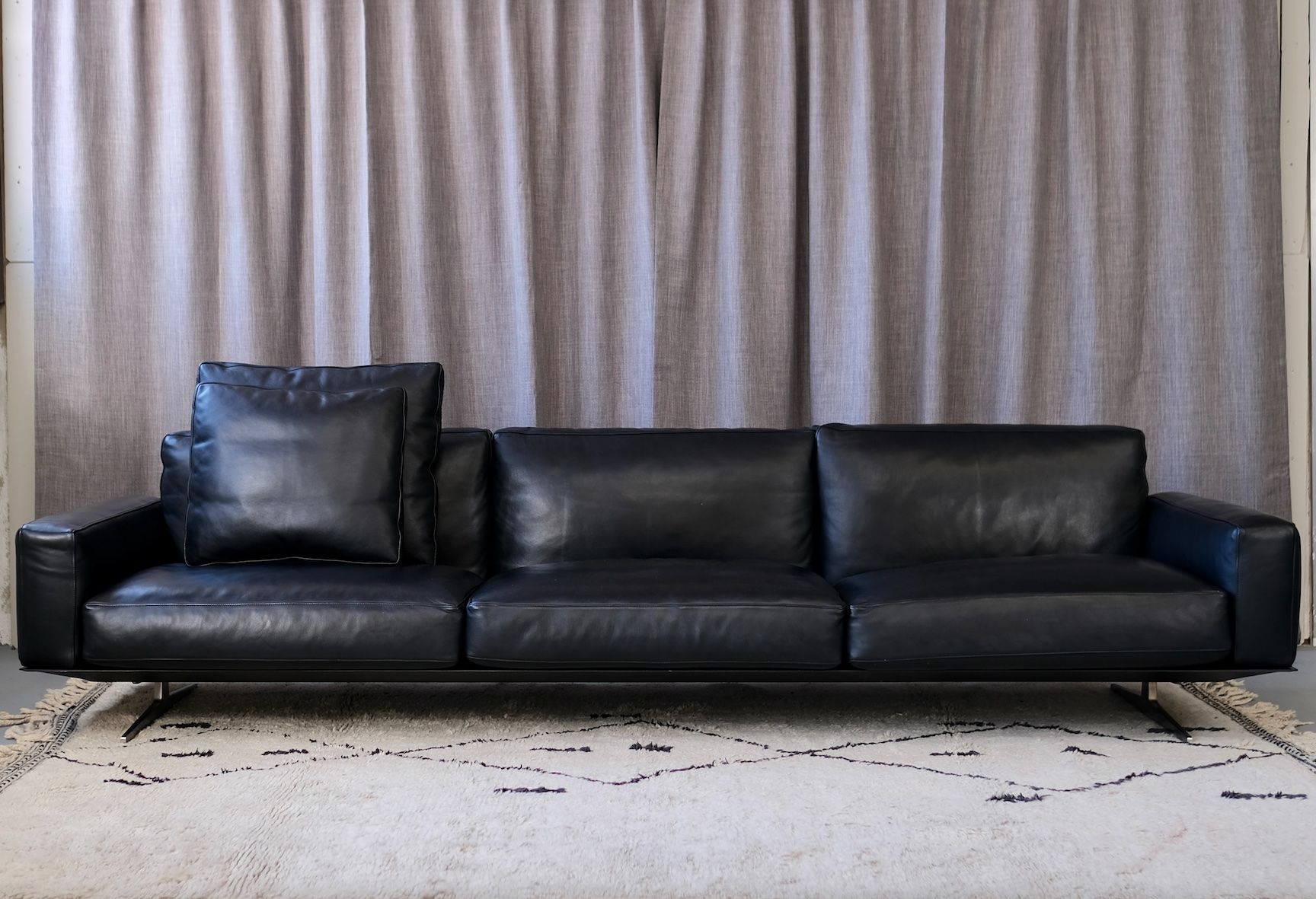 Flexform Divani: Flexform Soft Dream Sofa / 3 Seater by Antonio Citterio – Usato da Bern venduto da Zmodern_CON 3