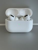 Apple AirPods Pro (1. Generation) mit MagSafe-Ladecase 2021