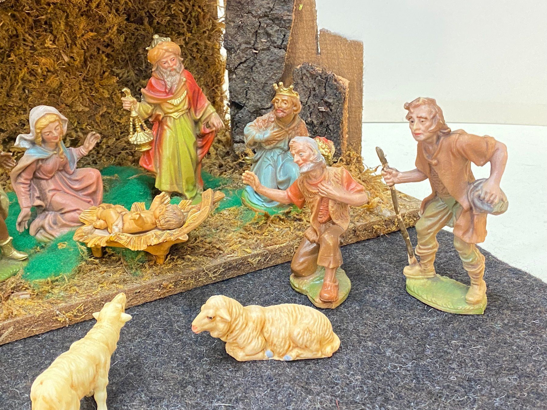 Tutte le decorazioni: Vintage Schöne Krippe – Usato da Schaffhausen venduto da Magnet 6