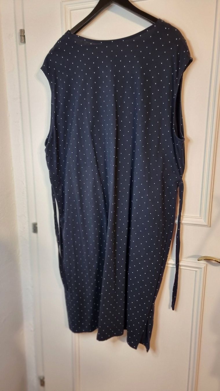 Vestiti: Kleid Größe 3XL – Usato da Wald ZH venduto da Martin79