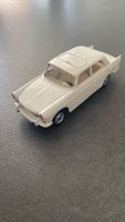Dinky Toys Peugeot 404 made in France 536, repeinte