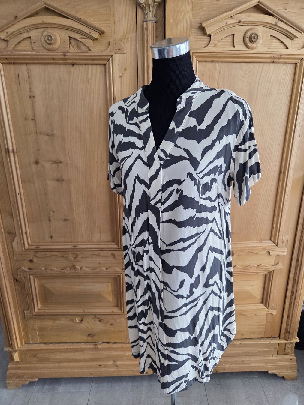 H&M Vestiti: Kleid, Tunikakleid H&M – Usato da Wiesendangen venduto da Sinhuk 2