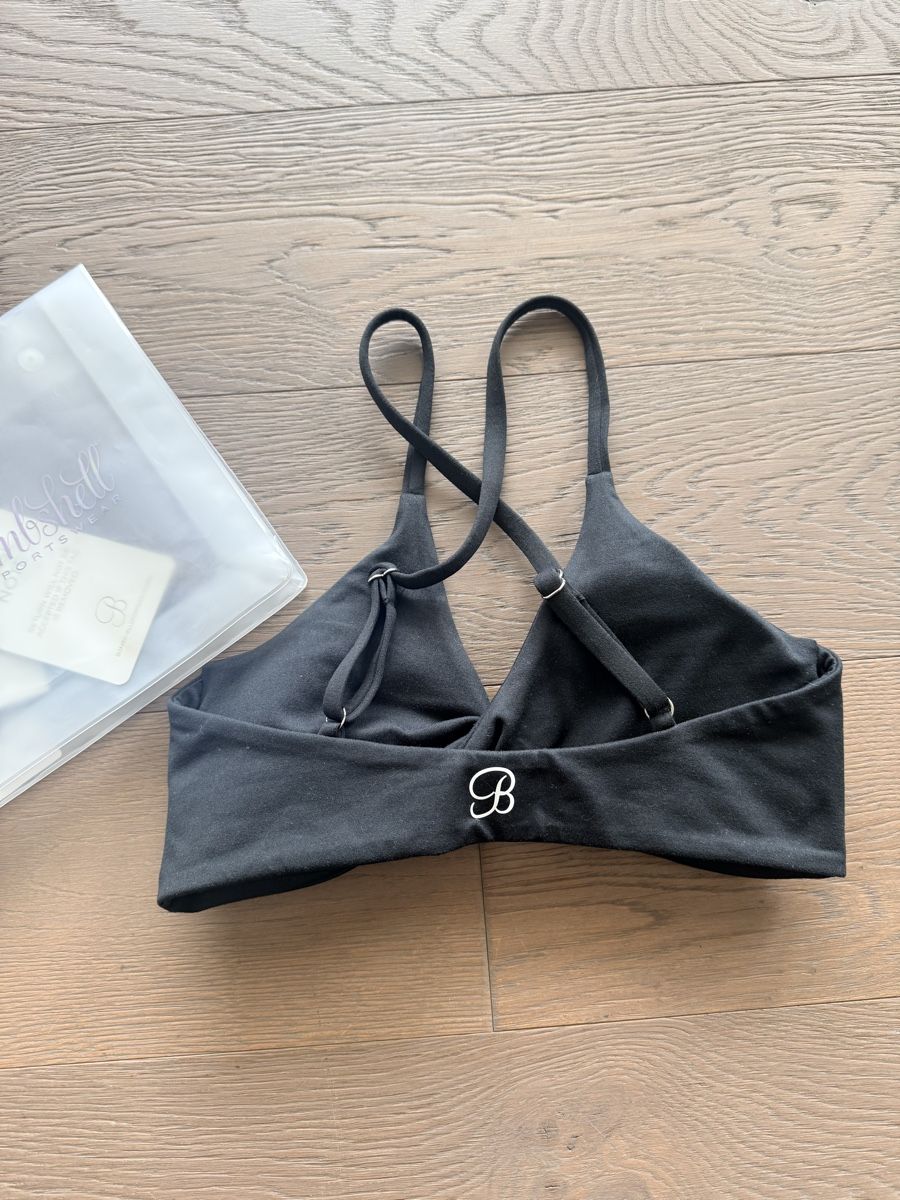 Tops: Bombshell sportswear bra – Neu (gemäss Beschreibung) aus Melide von Nikola-123 1