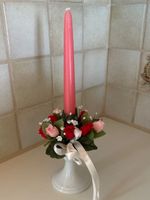 Romantischer Kerzenständer mit Rosenkranz